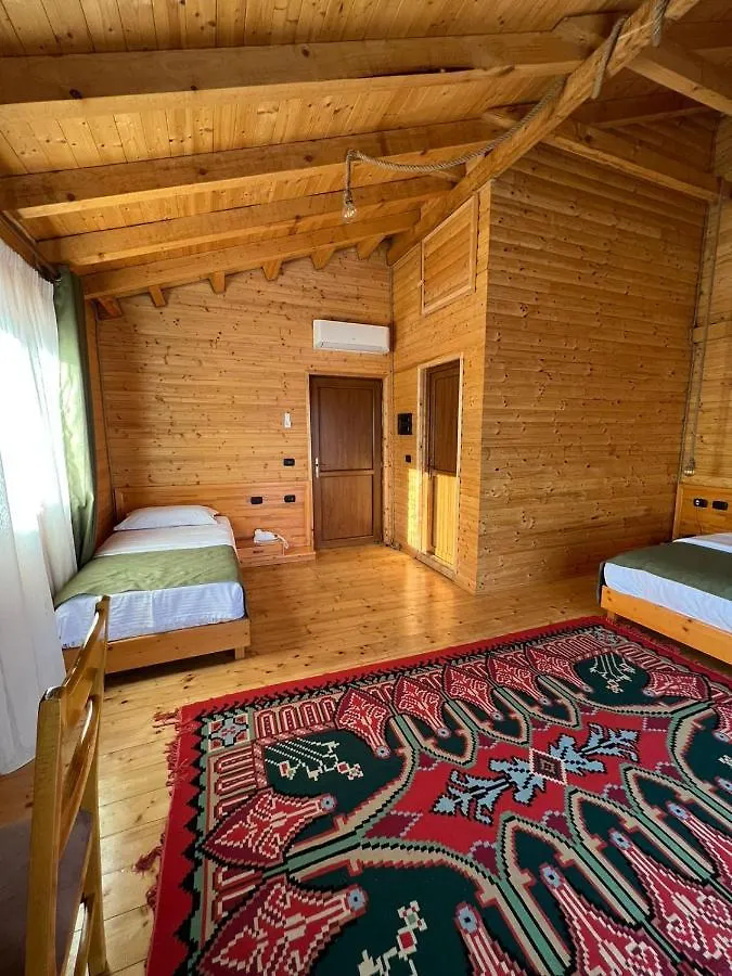 Wooden House Hotel Canaj