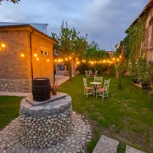 Gasthuis Intown, Shkodër